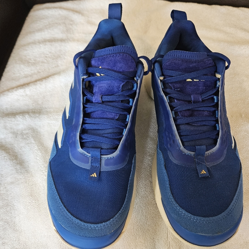 Women's Adidas Court Shoes Size 6